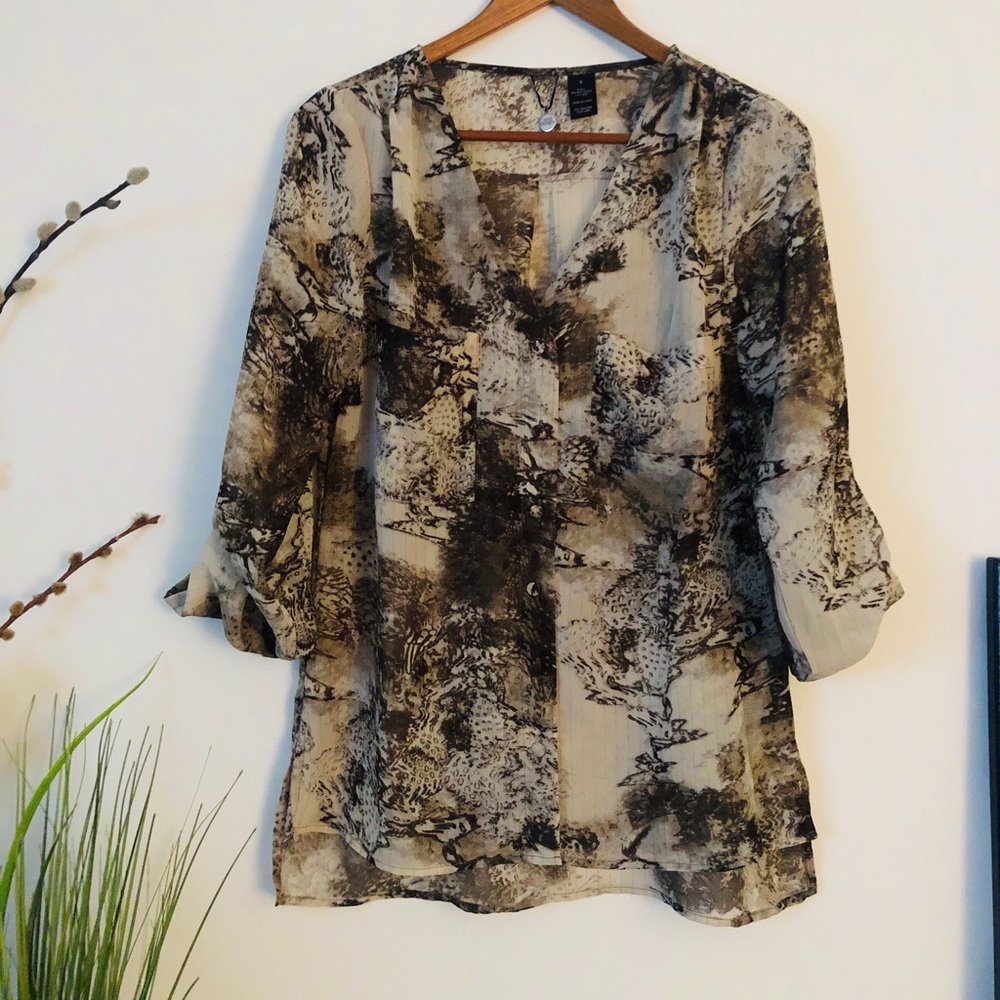 BKE Patterned Sheer Buttoned Down Blouse